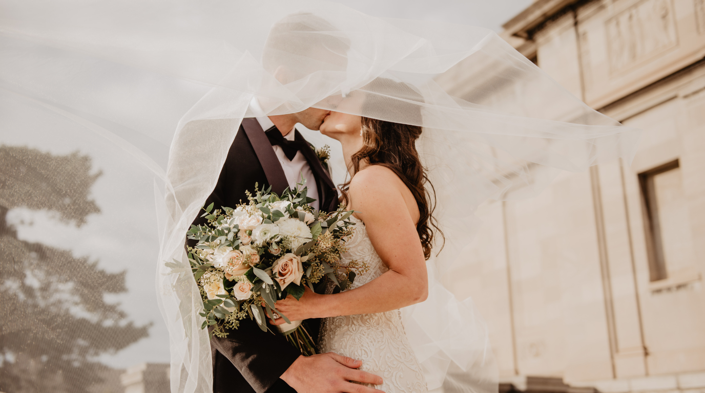 Personalisiertes Hochzeitslied – handgeschrieben von Songwriter Fabian Taler